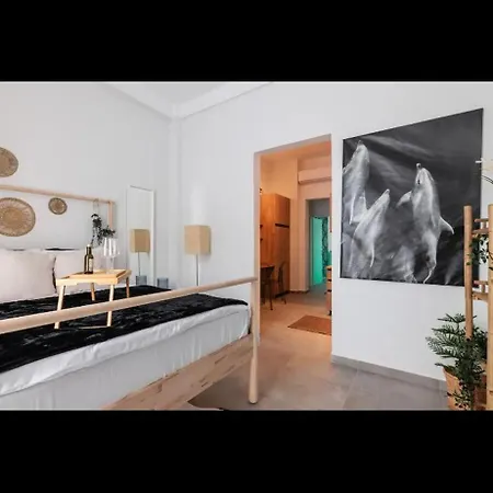 Thalia “ Muse Of Bucolic Poetry ” Apartament *